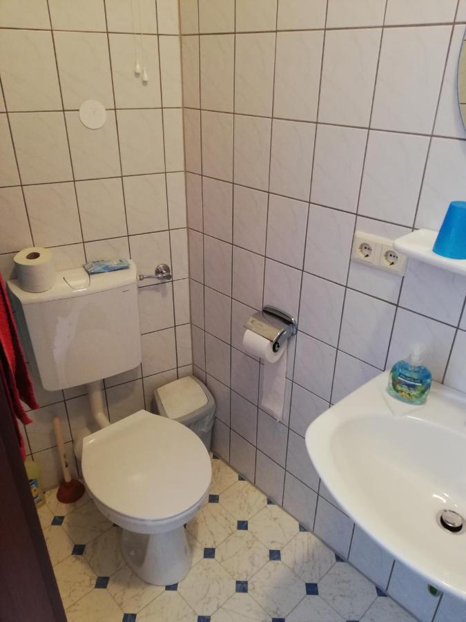 Apartamento Weingut Helmut Barzen Zell Exterior foto